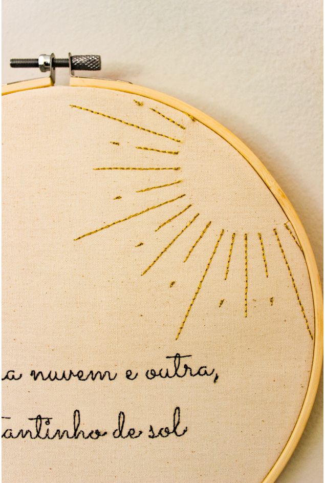 Bastidor Bordado Entre Uma Nuvem e Outra Mimo Galeria -2-